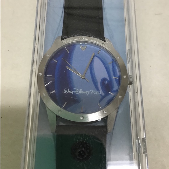 Disney-Limited Edition Mickey Mouse Watch-🆕 - Picture 2 of 2